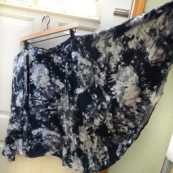 Bea & Dot Modcloth black Ikebana Circle Skirt 4X - Picture 3 of 4